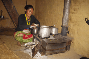 Smokeless stove